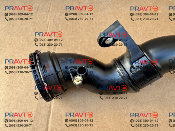 Патрубок інтеркулера лівий для Infiniti QX50 J55 (2017–2027)