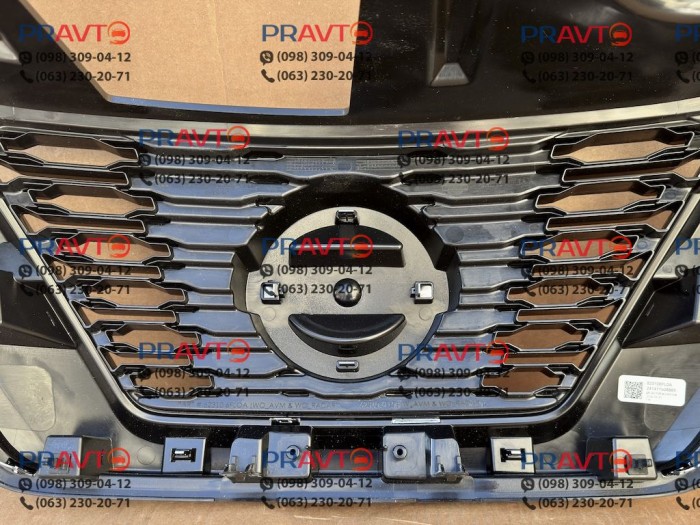 Решітка радіатора з емблемою для Nissan X-Trail T32 (2017-2021)