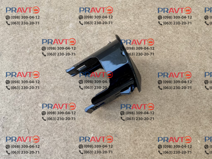 Кронштейн (обойма) заднего центрального парктроника для Nissan X-Trail T32 (2014–2017)