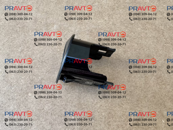 Кронштейн (обойма) заднего центрального парктроника для Nissan X-Trail T32 (2014–2017)